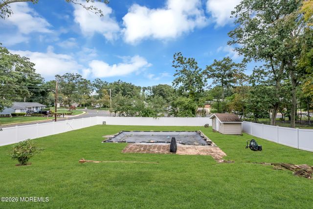 345 Grant Avenue, Eatontown, NJ 07724
