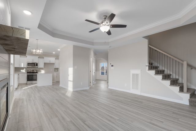 2534 Rafiki Dr, Clarksville, TN 37042