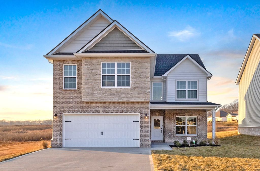2534 Rafiki Dr, Clarksville, TN 37042