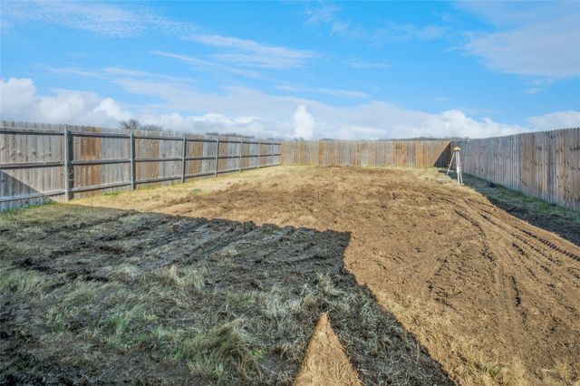 522-524 Wood Drive, Gunter, TX 75058