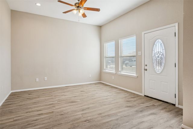 522-524 Wood Drive, Gunter, TX 75058