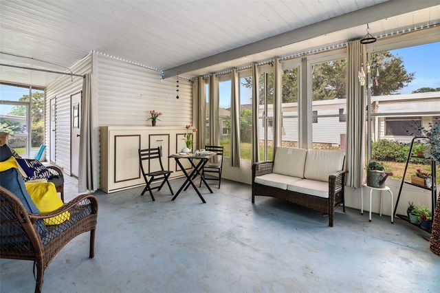 919 WEEPING WILLOW AVENUE, Lady Lake, FL 32159
