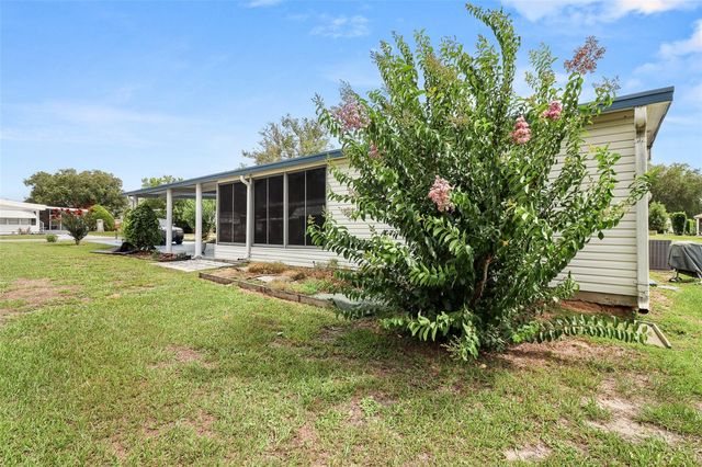 919 WEEPING WILLOW AVENUE, Lady Lake, FL 32159