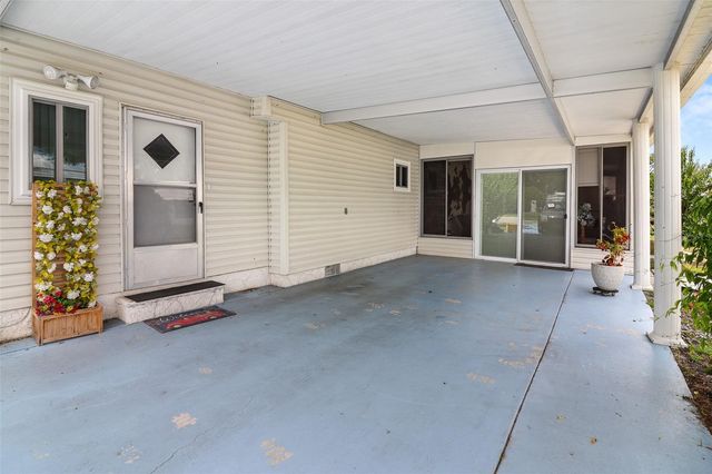 919 WEEPING WILLOW AVENUE, Lady Lake, FL 32159