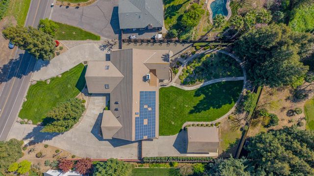 2394 E South Bear Creek Dr, Merced, CA 95340