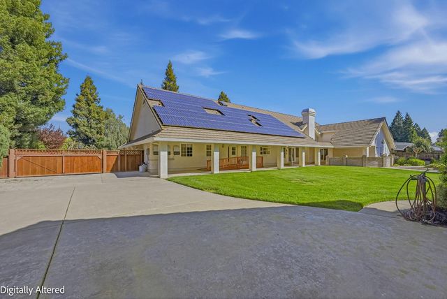 2394 E South Bear Creek Dr, Merced, CA 95340