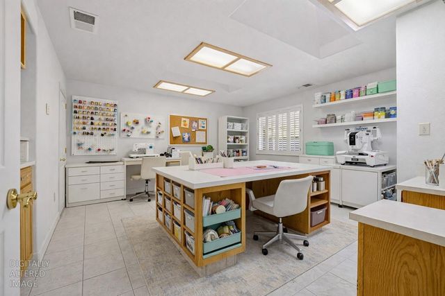 2394 E South Bear Creek Dr, Merced, CA 95340