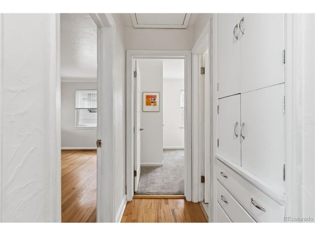 1225 Roslyn St, Denver, CO 80220