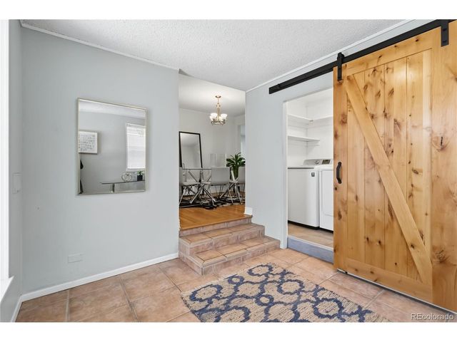 1225 Roslyn St, Denver, CO 80220