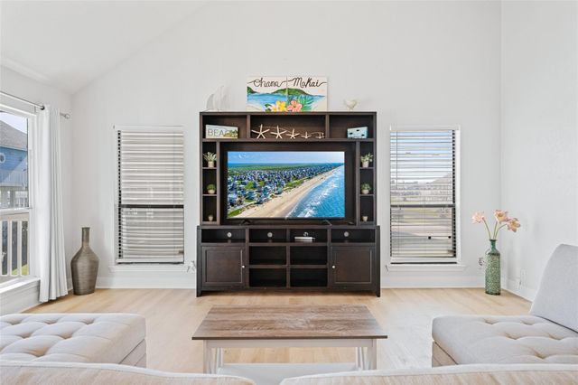 2300 Martinique, Crystal Beach, TX 77650