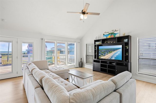 2300 Martinique, Crystal Beach, TX 77650