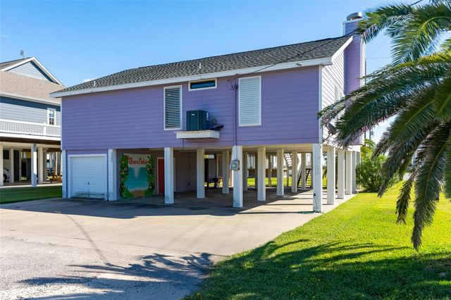 2300 Martinique, Crystal Beach, TX 77650