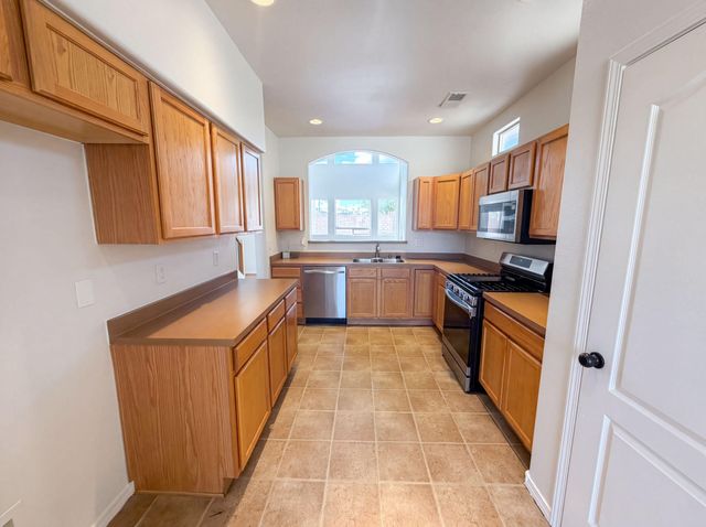 1444 Peppoli Loop SE, Rio Rancho, NM 87124