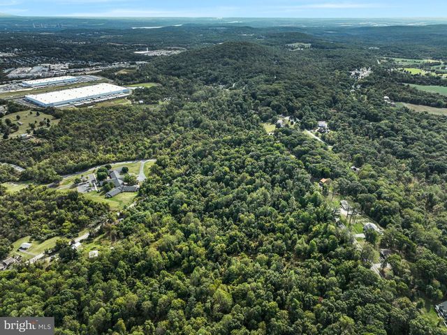 719 PLEASANT VIEW RD, Lewisberry, PA 17339