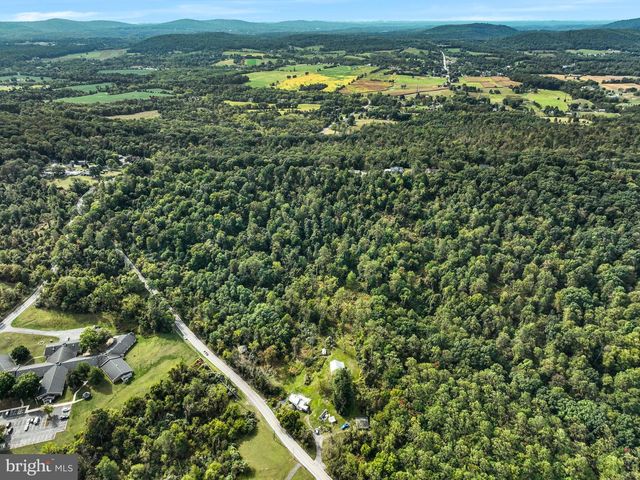 719 PLEASANT VIEW RD, Lewisberry, PA 17339