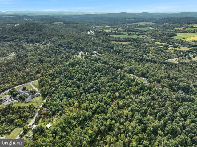 719 PLEASANT VIEW RD, Lewisberry, PA 17339