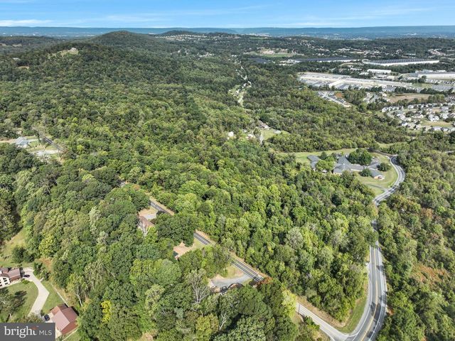 719 PLEASANT VIEW RD, Lewisberry, PA 17339