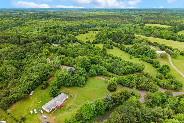 177 Farmers Hill Road, Liberty, SC 29657