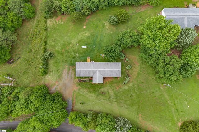 177 Farmers Hill Road, Liberty, SC 29657