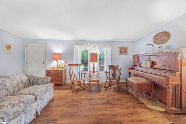 177 Farmers Hill Road, Liberty, SC 29657