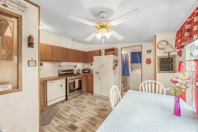 177 Farmers Hill Road, Liberty, SC 29657