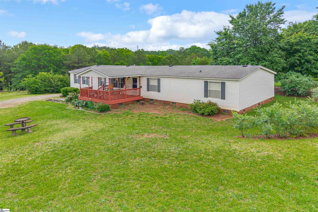 177 Farmers Hill Road, Liberty, SC 29657