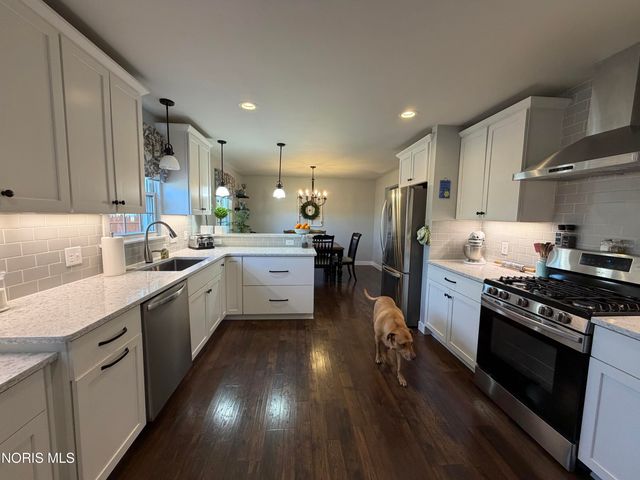 1635 Woodhurst Drive, Toledo, OH 43614