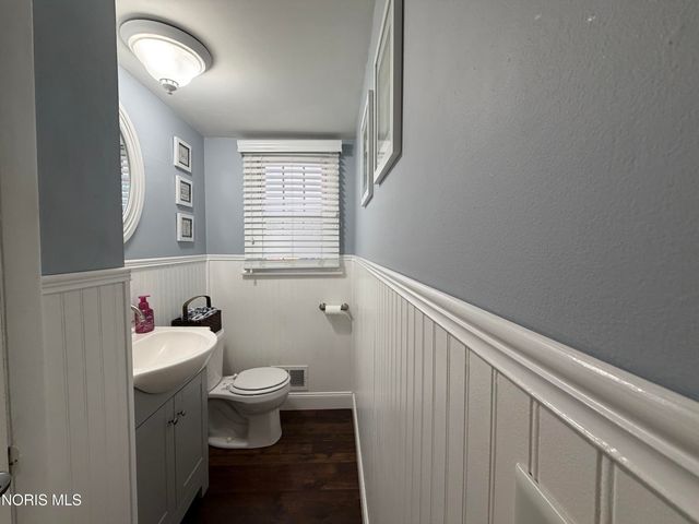 1635 Woodhurst Drive, Toledo, OH 43614