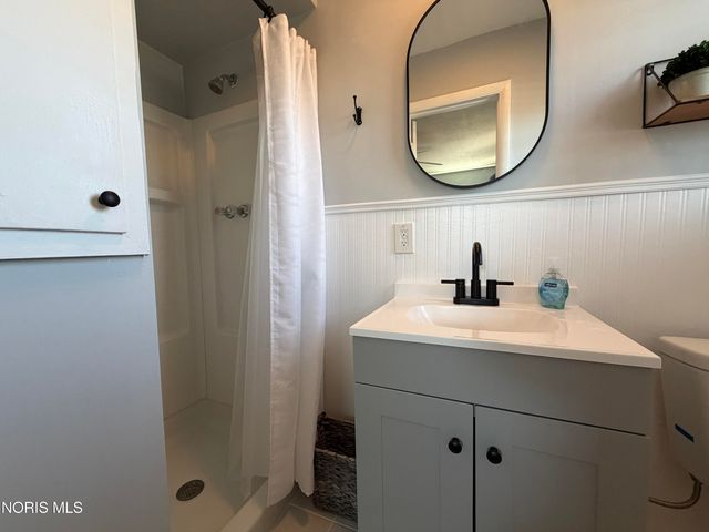 1635 Woodhurst Drive, Toledo, OH 43614