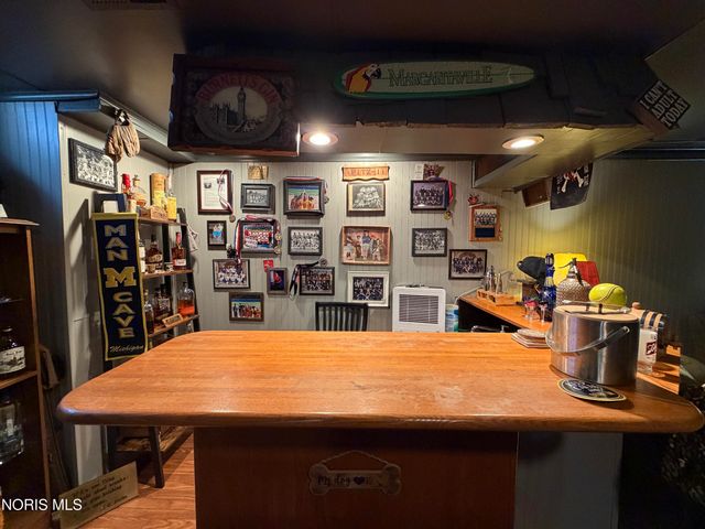 1635 Woodhurst Drive, Toledo, OH 43614