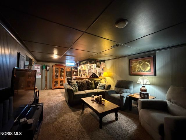 1635 Woodhurst Drive, Toledo, OH 43614