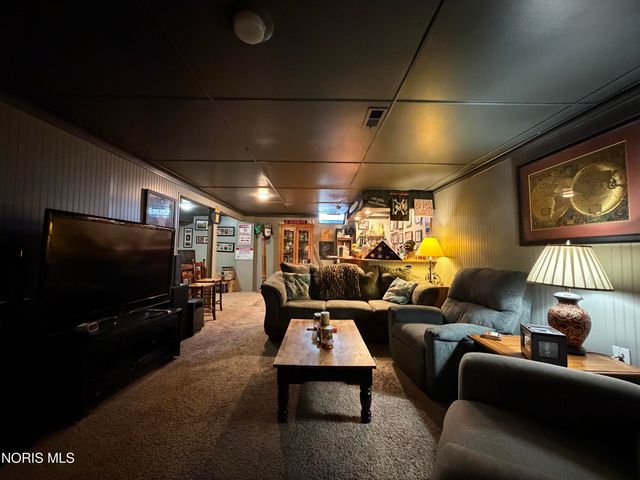 1635 Woodhurst Drive, Toledo, OH 43614