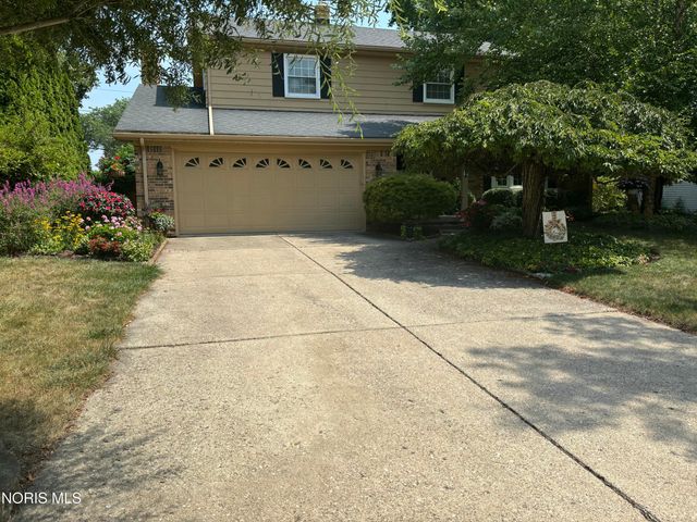 1635 Woodhurst Drive, Toledo, OH 43614