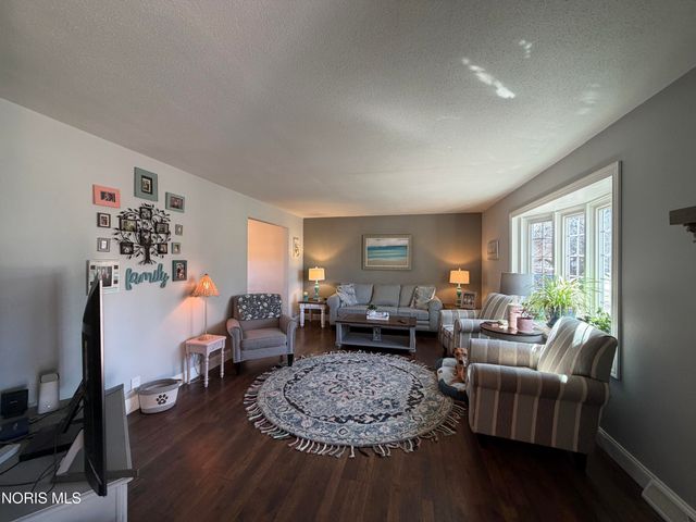 1635 Woodhurst Drive, Toledo, OH 43614