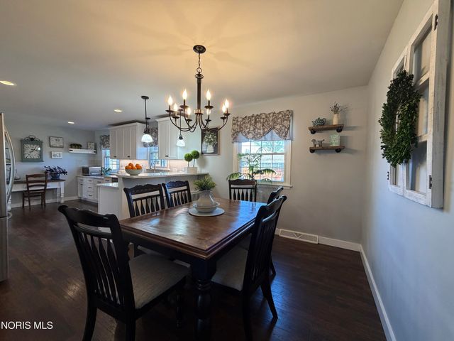 1635 Woodhurst Drive, Toledo, OH 43614