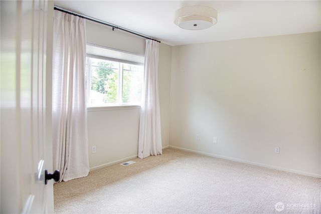 6915 205th Street SE, Snohomish, WA 98296