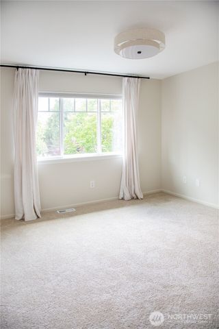 6915 205th Street SE, Snohomish, WA 98296
