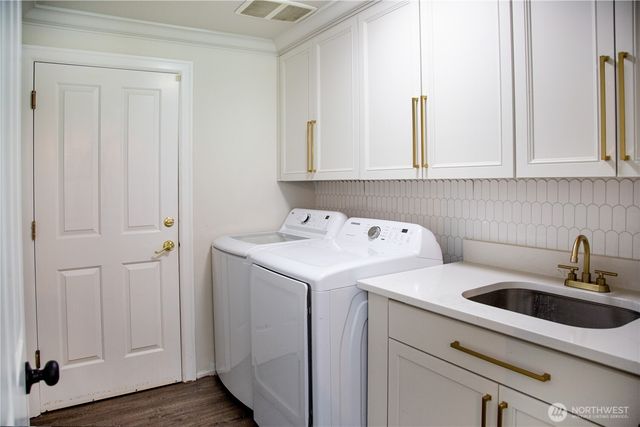 6915 205th Street SE, Snohomish, WA 98296