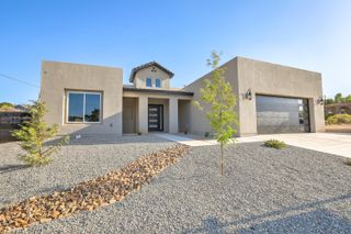 4504 TOPAZ Avenue NW, Albuquerque, NM 87114