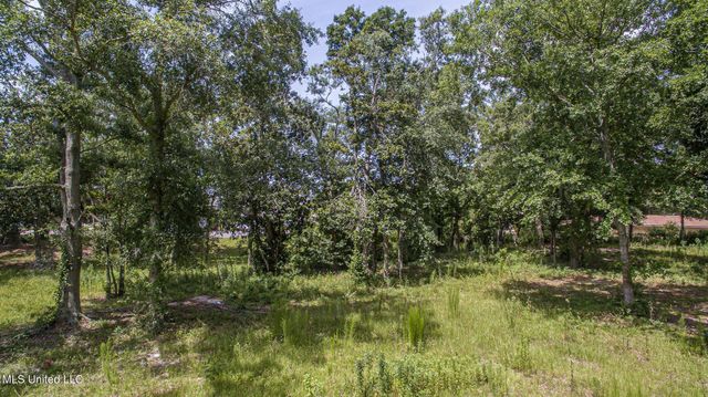 1017 Pine Street, Gulfport, MS 39507