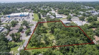 1017 Pine Street, Gulfport, MS 39507