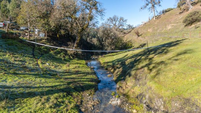 8400 Cave Creek Rd, Redwood Valley, CA 95470