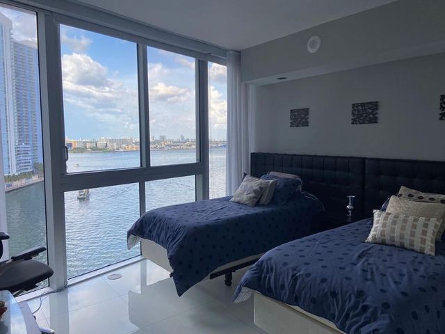 465 Brickell Avenue 1201, Miami, FL 33131