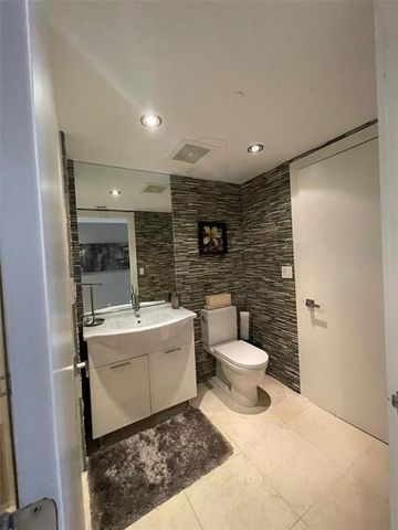 465 Brickell Avenue 1201, Miami, FL 33131