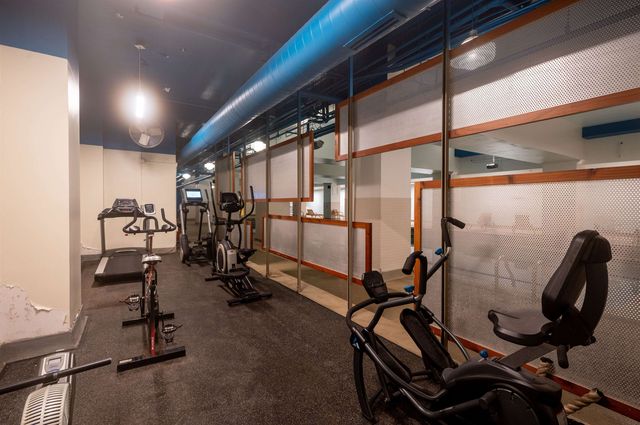 66 Monroe Ave Apt 302, Memphis, TN 38103