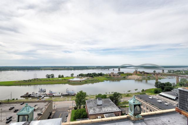 66 Monroe Ave Apt 302, Memphis, TN 38103