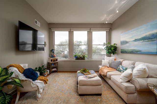 66 Monroe Ave Apt 302, Memphis, TN 38103