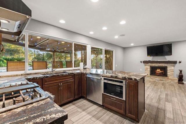 12429 Damasco Ct, San Diego, CA 92128