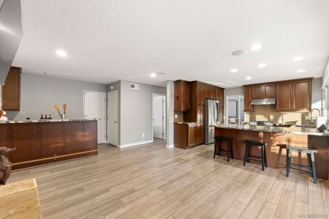 12429 Damasco Ct, San Diego, CA 92128