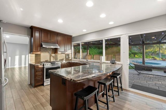 12429 Damasco Ct, San Diego, CA 92128
